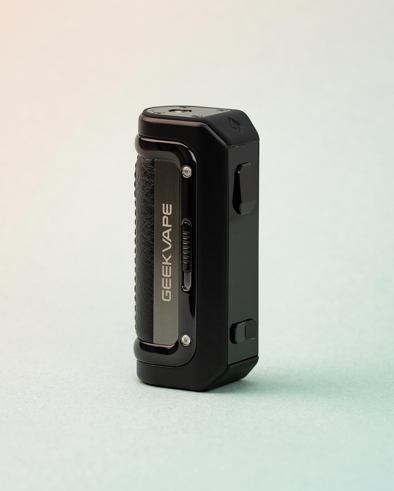 Mod box Aegis Mini 2 M100 couleur Classic Black par GeekVape