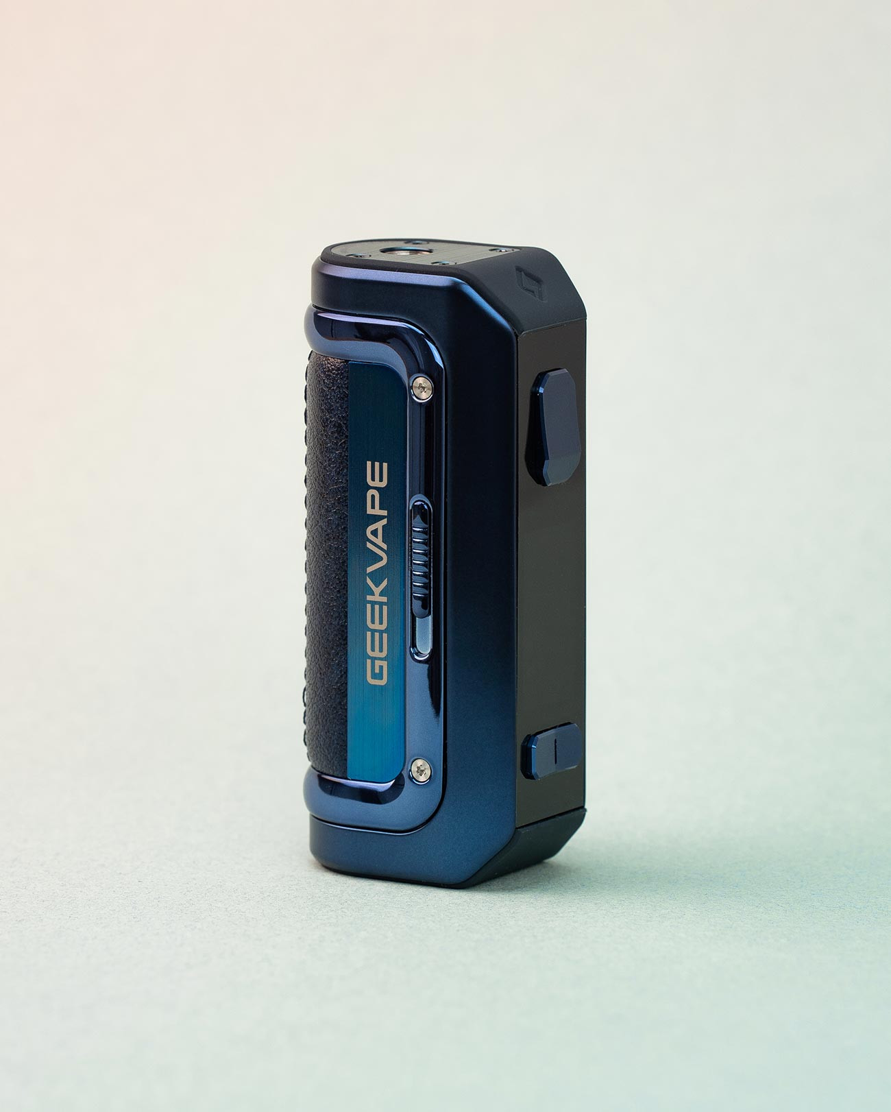 Mod box Aegis Mini 2 M100 couleur Navy Blue par GeekVape