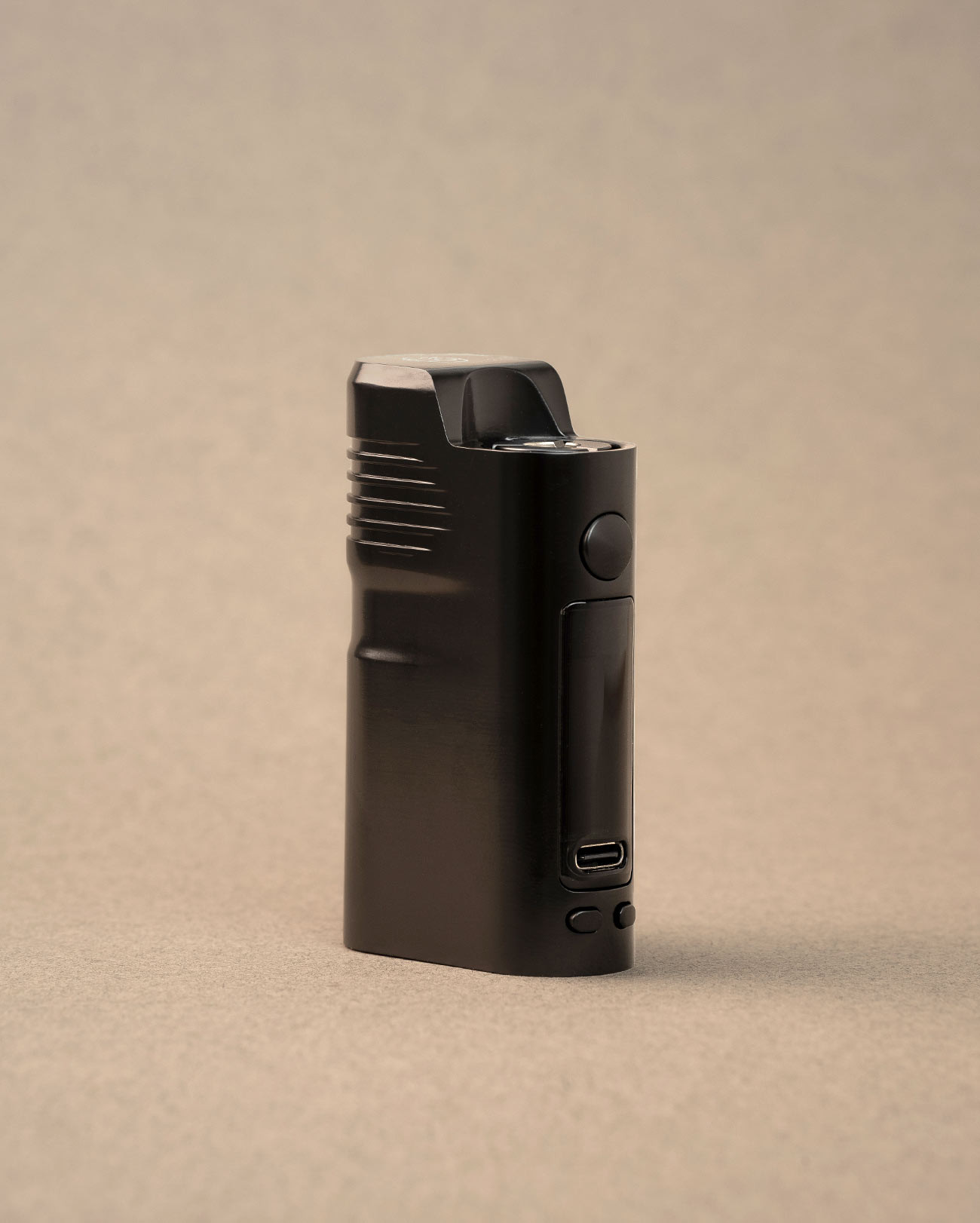 La Petite Box VB22 couleur black par Vaponaute