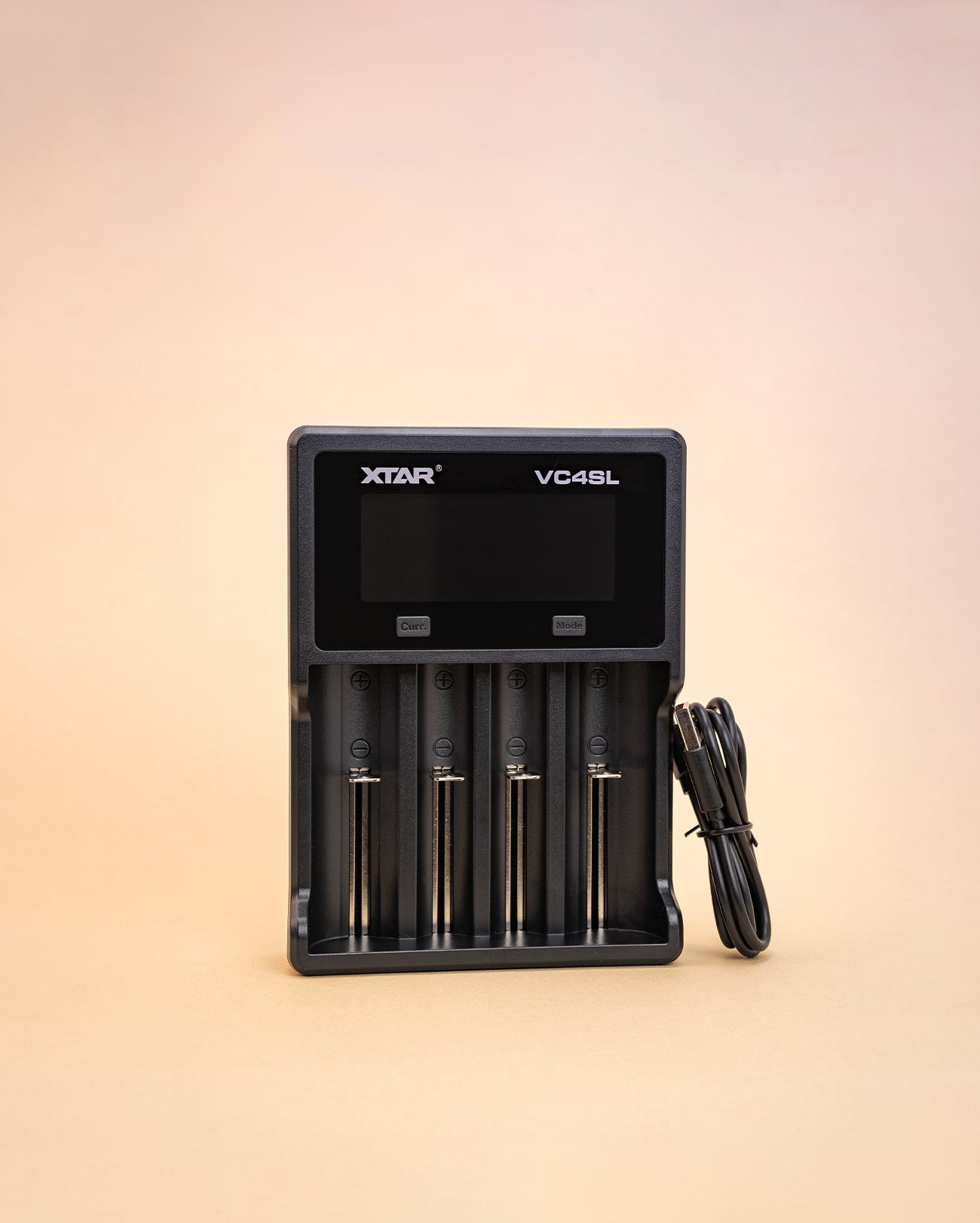 Chargeur d'accus Xtar VC4SL avec 4 emplacements de recharge d'accumulateur pour cigarette électronique