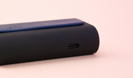 Un port USB-C se situe sur le côté et permet de recharger le Power Bank Vilter Aspire