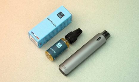 Vue du pack avec un pod Aspire Oby et un e-liquide CBD Marie Jeanne Super SK