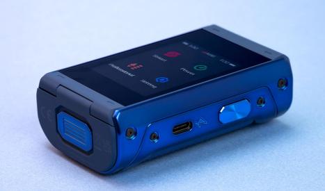 L'Aegis Touch T200, une box électronique ultra solide et renforcée de toute part. 