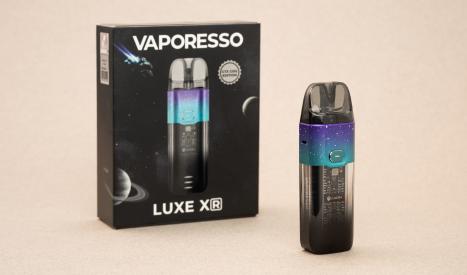 Vapotez avec style avec la cigarette électronique Vaporesso Luxe XR et son look futuriste