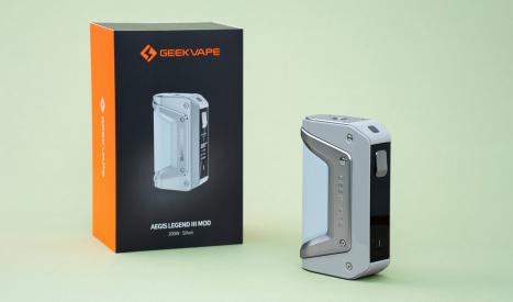 La box Geekvape Aegis Legend 3 est autonome et puissante