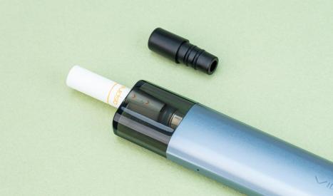 Le pod Aspire Vilter 2 s'utilise avec des filtres, comme une vraie cigarette