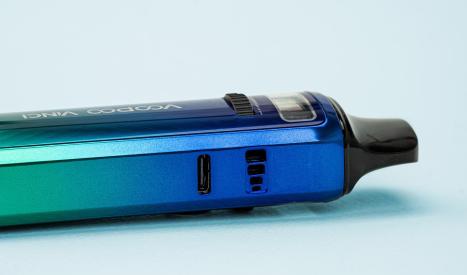 La batterie de 1800 mAh du pod Vinci 3 est rechargeable via son port USB-C