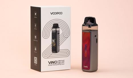 Le pod Vinci 2 Voopoo avec son packaging, une e-cig originale, colorée et moderne