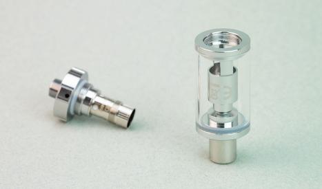 Remplissage par le bas du clearomiseur Aspire K3.