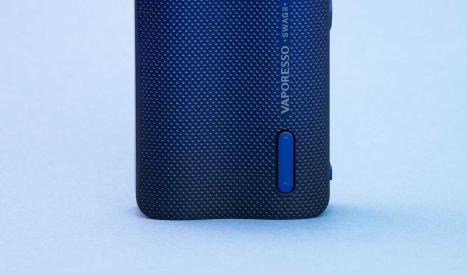 La box Vaporesso Swag 2 se contrôle grâce aux boutons positionnés sur le côté