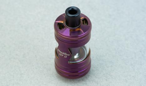 L'atomiseur Aspire Nautilus GT 2 se remplit facilement et sans bavure