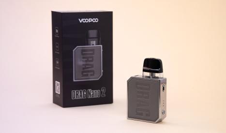 Le pod Voopoo Drag Nano 2 est une petite cigarette électronique carrée