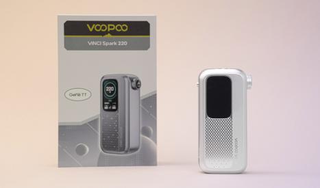 La box Vinci Spark 220 de Voopoo embarque deux accus 18650 dans un petit format.