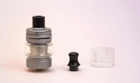 2 drip tips et 2 pyrex pour le clearomiseur Zlide Top