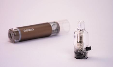 Le cigarette électronique pod Aspire Cyber G est comme une puff réutilisable