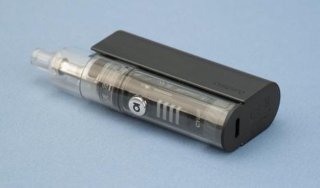 Le petit pod Cyber GT a une charge rapide
