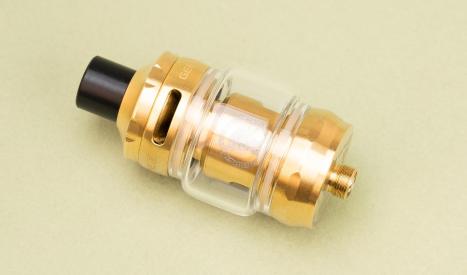 L'airflow ajustable du clearomiseur Geekvape Z Nano 2 permet de faire varier l'expérience de vape